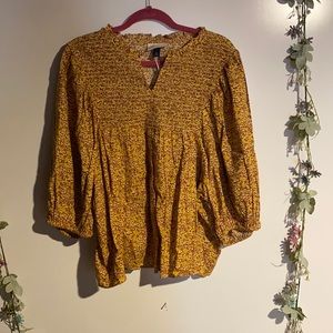 Universal Thread Shirt